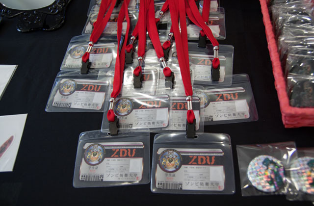 超リアル! 特殊造形のスペシャリスト・マイケルティーが創ったゾンビたちと可愛いゾンビグッズたち