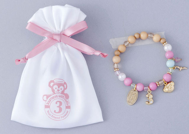 ブレスレット ¥3,800/TDS「ジャーニー・ウィズ・ダッフィー」スペシャルグッズ ※2015年7月3日(金)発売