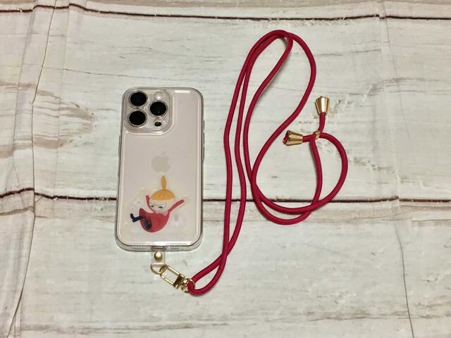 ショルダーストラップにスマホ単体でつけて使うのもおすすめ