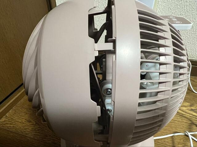 【アイリスオーヤマ woozoo】【アイリスオーヤマ woozoo】お手入れ方法：パカッと簡単に開きます