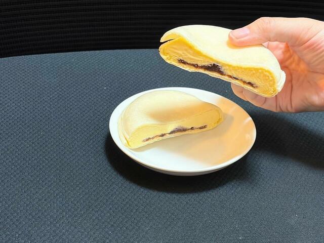 【くらしにベルク　あんバターもなか】バターの香りが強く感じられる、濃厚なアイスでした