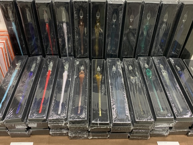 初心者も購入できる手頃な値段のガラスペンもあり