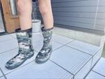 【西松屋　SA）レインブーツ（迷彩柄）】ミドル〜ロングな丈感です
