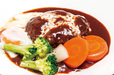 ダイニングカフェ ボア　煮込みハンバーグ（単品） 830円　デミグラスソースで煮込んだコクのある味。