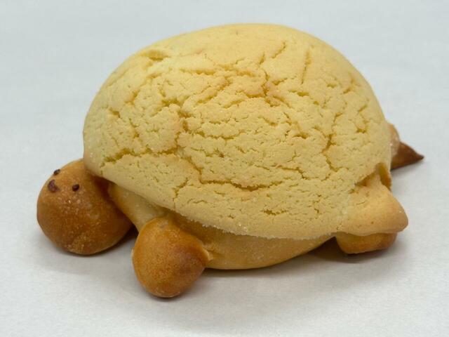 古民家ベーカリー＆カフェ　メロンじいさん「塩バターメロンパン」