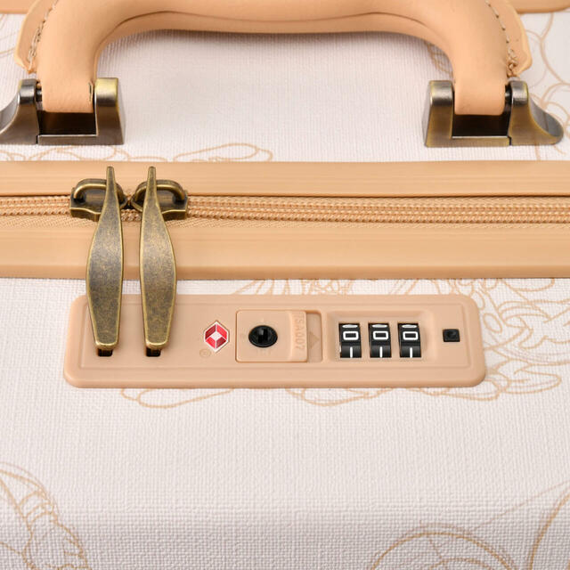 ドナルド、ホセ・キャリオカ、パンチート スーツケース(S) TRAVEL WITH AMIGOS 22,000円