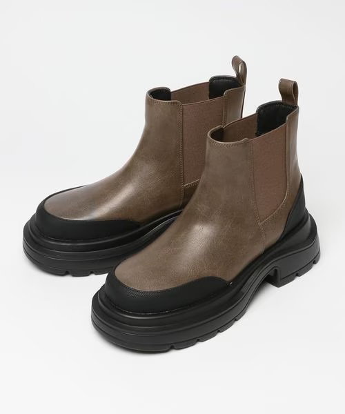 「オリジナル切り替えサイドゴアブーツ」ブラウン 8,500円（税込）