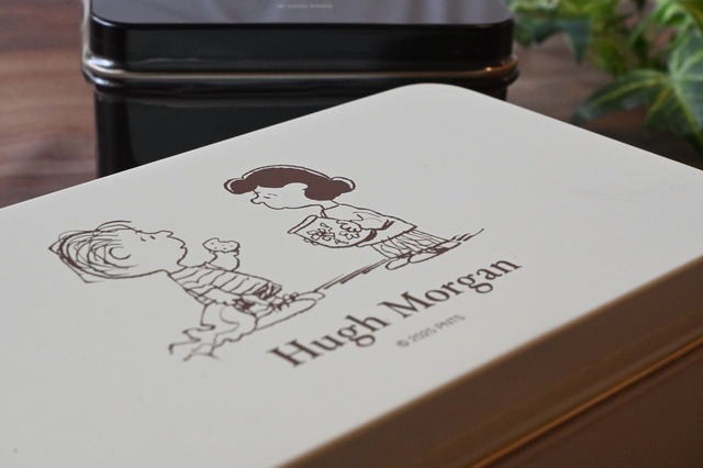 【ヒューモルガン「クッキーアソート スヌーピー缶」】高級感も抜群のクッキー缶です