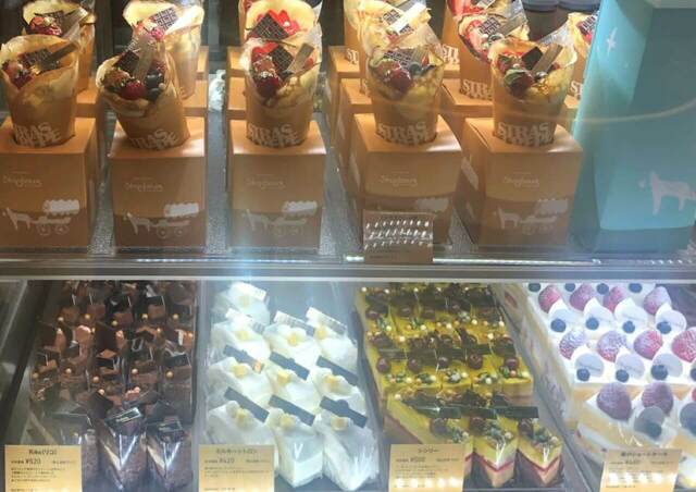 クレープは日本橋大通り店限定ですよ！【パティスリー「Strasbourg（ストラスブール）」日本大通り店】