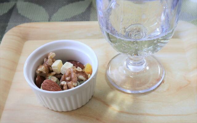 【カルディ 美容低糖質ナッツ プロテインプラス】チーズ＋パイナップルでワインにも合う