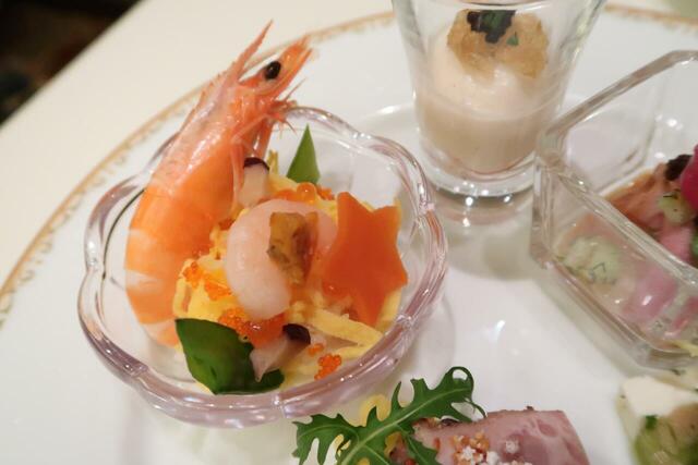 シャーウッドガーデン・レストラン “ディズニー・クリスマス”スペシャルブッフェ