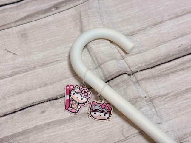 傘の持ち手につけてみました。かわいい！