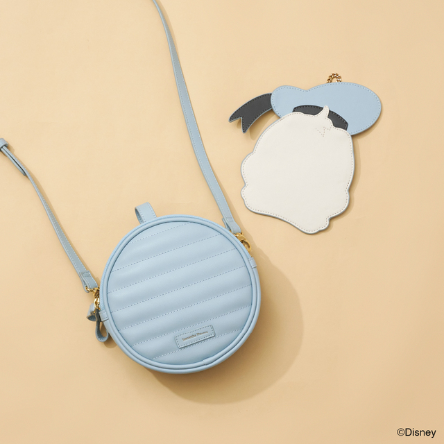 「ドナルドダック」のシルエットマルチポーチをセット【Disney Collection / d fashion × Samantha Thavasa】