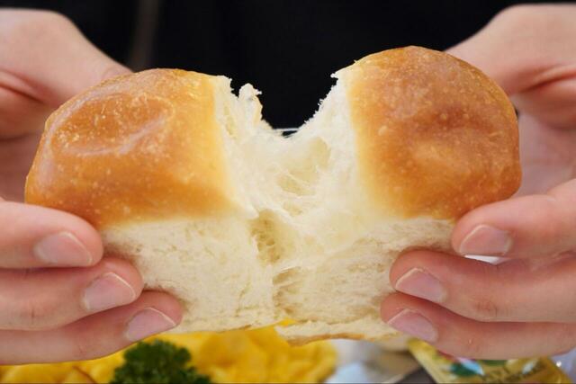 【ロイヤルホスト　ブレックファストメニュー】ふわふわの英国風パン