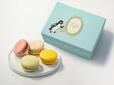 「マカロンボックス“Suicaのペンギン” 」＜8個入 4,752円／ラデュレ＞【東京駅限定手土産(スイーツ)売上ランキングTOP10】