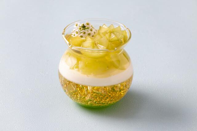 「シャインマスカット ベリーヌ」＜950円＞【グランドハイアット東京の「サマースイーツ コレクション」】