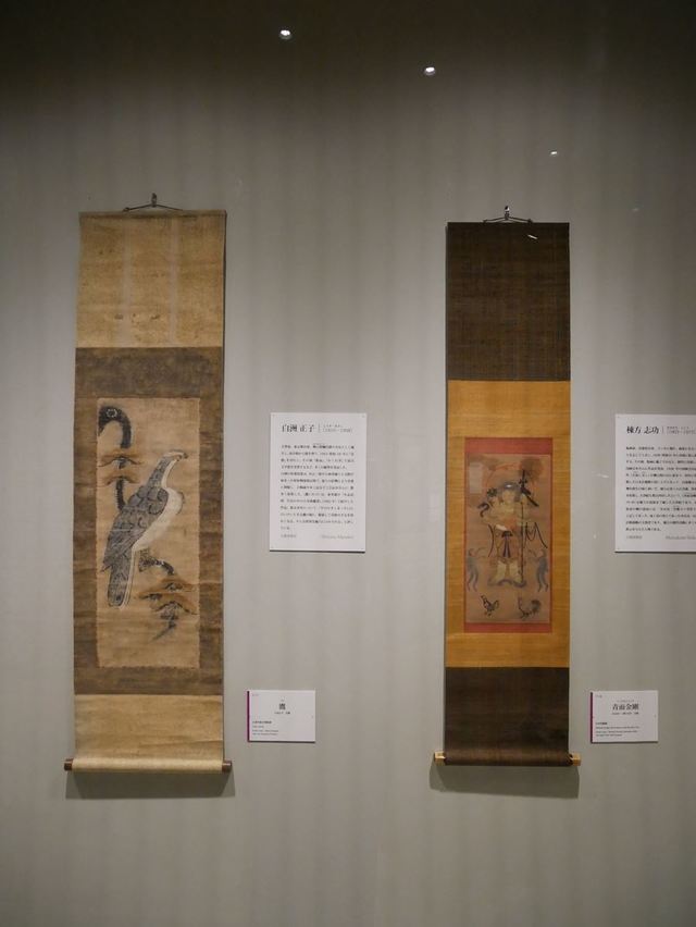右：《青面金剛》日本民藝館蔵（水谷良一→棟方志功） 左：《鷹》大津市歴史博物館蔵（白洲正子）