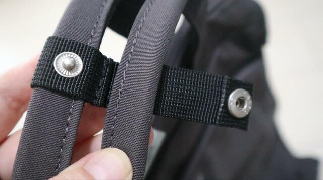 【anello GRANDE（アネロ グランデ） トート型リュック CABIN】ハンドルはスナップボタンでまとめられるので、サッと手提げに変えたいときにも便利♪