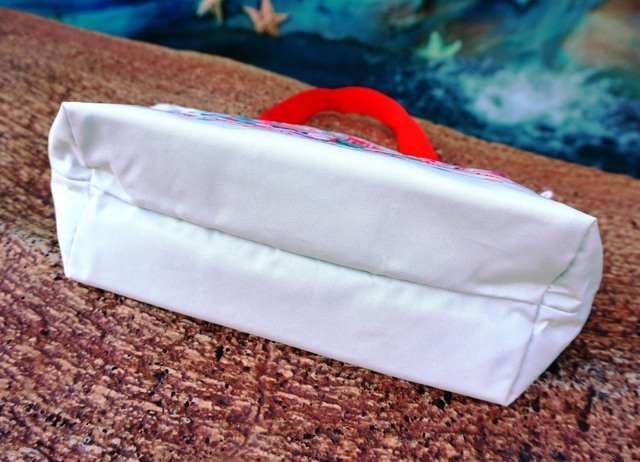 スーベニアランチケース底面