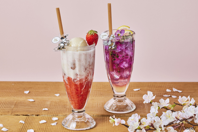 左：Pinkish ストロベリー甘酒フロート（ノンアルコール）　 ￥1,320（税込）、右：Floral ライラックハニーレモネード　￥1,210（税込）