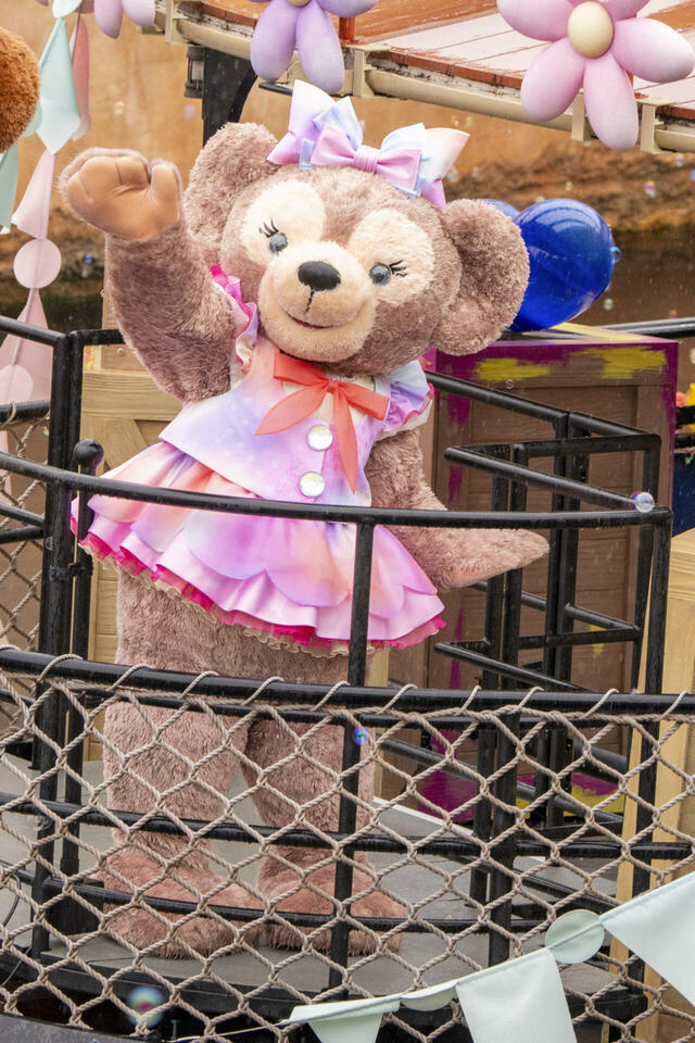 ダッフィー&フレンズのカラフルハピネスジャーニー