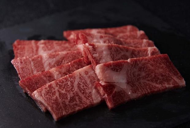 「A4ランク以上の黒毛和牛「薩摩牛」ロース」【かみむら牧場の食べ放題メニューに「寿司」が新登場】