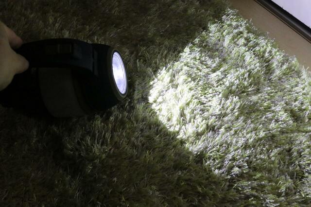 【ワークマン ヴァリアブル ランタンライト 乾電池式】遠くまで照らせる