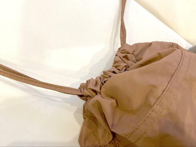 【BEAMS サウナバッグ】開口部分は巾着デザインになってます