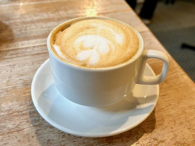 【カタネカフェ】「パリの朝食」で頼んだカフェオレ