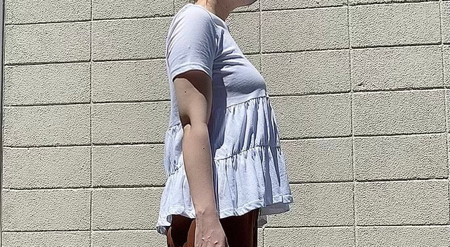 【ZARA】シーム＆ギャザーTシャツ　ホワイトSサイズ着用