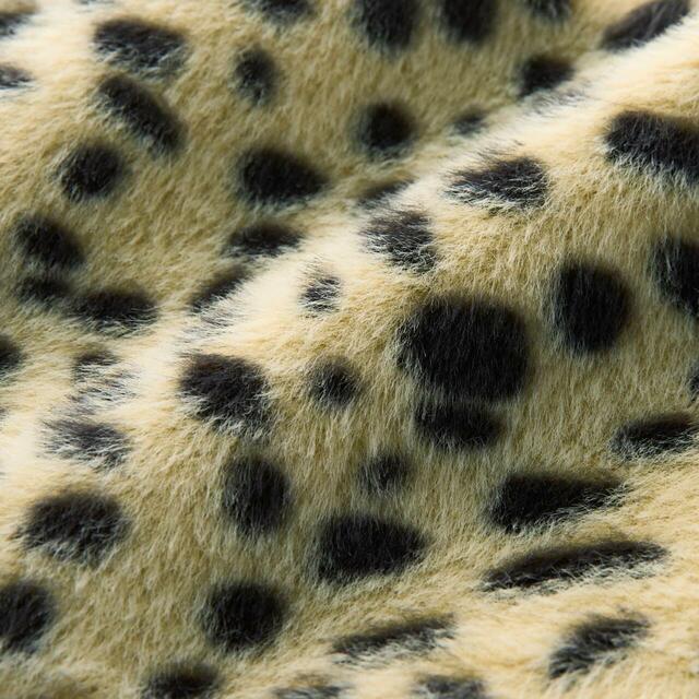 ふわふわネックウォーマー「クロウハウザー」|¥3,990 (税込)