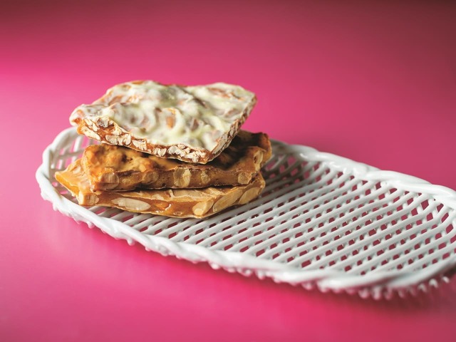 【高島屋 アムール・デュ・ショコラ】「オー・ラ・ラ」 ペブルアソート（約150g入）2,376円