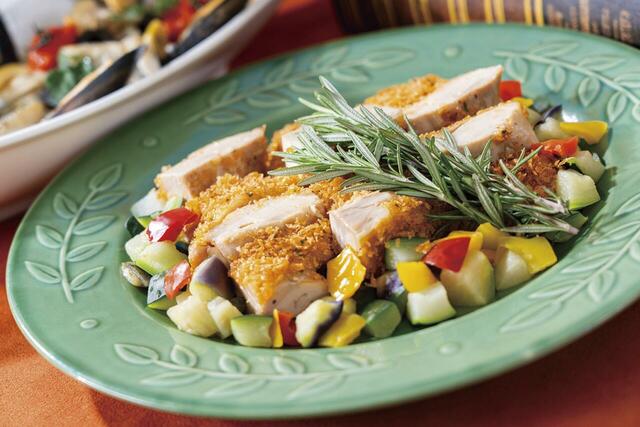 「ポッロ・アッラ・ディアボラ(チキンの悪魔風)」<期間:2026年1月10日~3月31日>【【予約受付中】イタリアの味わいを苺とともに♪京王プラザホテル八王子の「心躍るイタリアの美食×ストロベリースイーツ」】