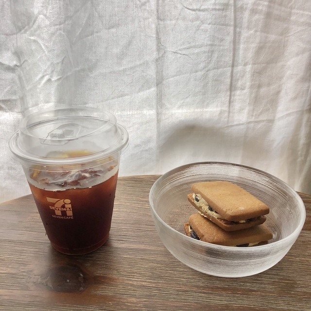 アイスコーヒー×セブンカフェ 濃厚クリームのレーズンサンド