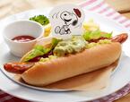 「チャーリー・ブラウンの野球観戦しながら食べたい Hotdog」＜699円（税込：768円）＞【「ジョイフル×ピーナッツ コラボキャペーン」開催】