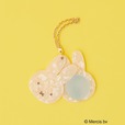 【ミッフィー×OPAQUE.CLIP】【miffy】フェイス型シェル調スライドミラーチャーム ¥3,480／上品なシェル調のニュアンスカラーで仕上げた大人かわいいデザイン