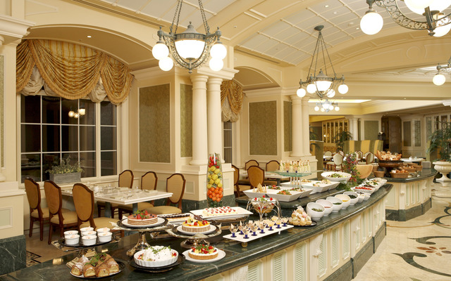 東京ディズニーランドホテル「シャーウッドガーデン・レストラン」