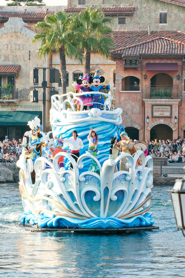 「東京ディズニーシー」開園10周年　©Disney
