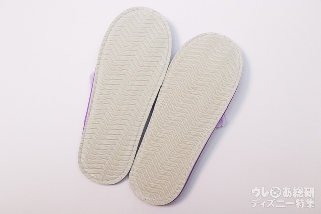 宝島社『sweet 2022年1月号増刊』特別付録「開運もこもこスリッパ」