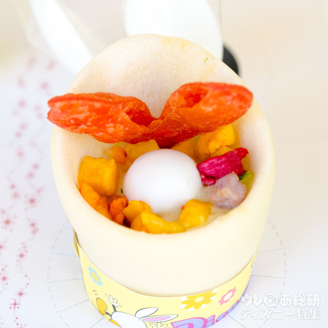 ブレッドコーン（バジル風味のクラムチャウダー）¥500｜ザ・ガゼーボ｜東京ディズニーランド2017年「ディズニー・イースター」