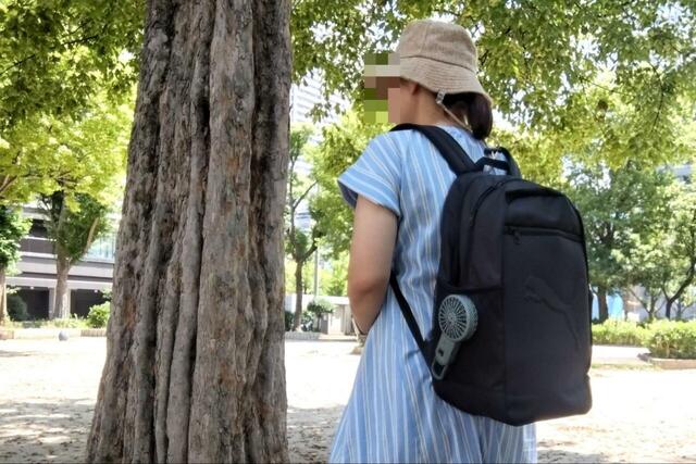 【PUMA　Buzz バックパック】前下がりラインのデザインなので、女性が背負ってもそこまでゴツく見えません♪