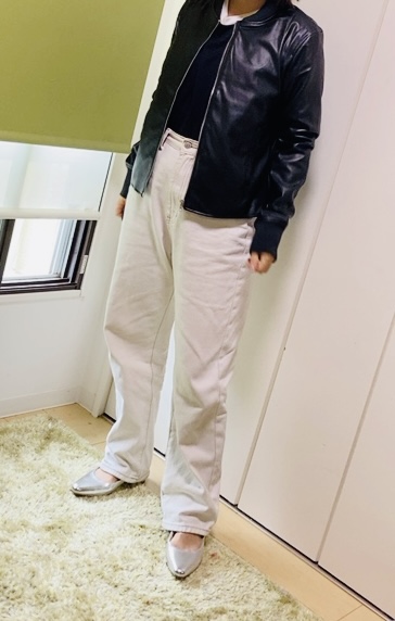 【GU マシュマロローヒールパンプス】カジュアルなジーンズやジャケットでも、合わせると一気にスタイリッシュな雰囲気に！