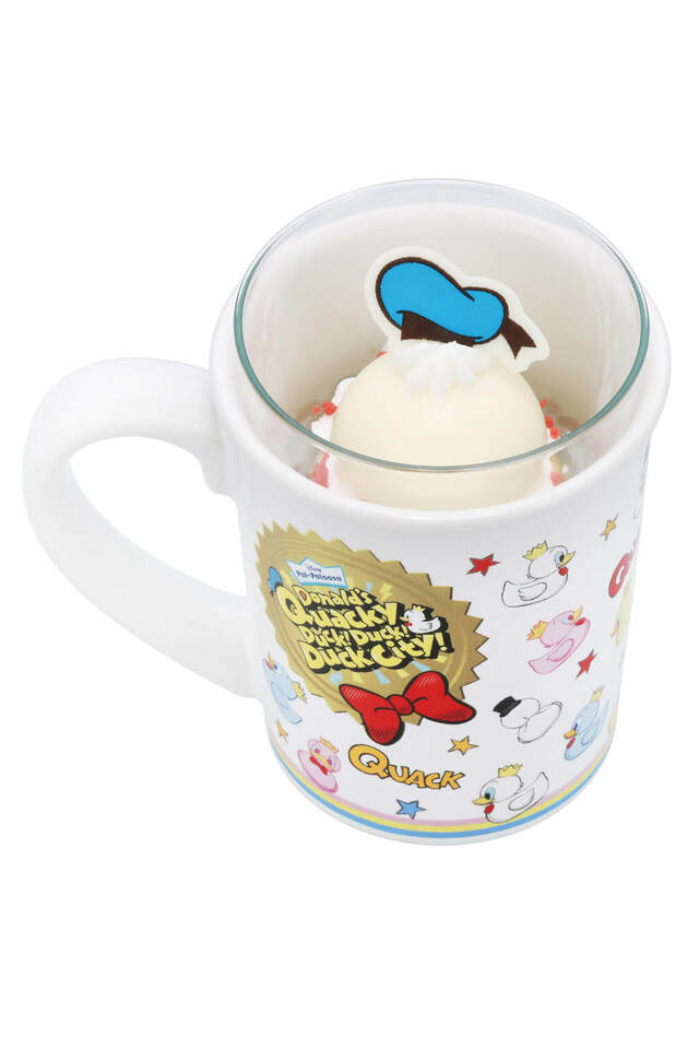 ブルーゼリー＆マンゴームース、スーベニアカップ付き 1,200円｜販売店舗：トゥモローランド・テラス｜ 東京ディズニーランド ディズニー・パルパルーザ「ドナルドのクワッキー・ダック！ダック！ダックシティ！」スペシャルグッズスペシャルメニュー