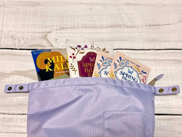 【カルディ 春を感じるコーヒー＆ランチバッグ】ラベンダーとベージュの2色。ランチバッグとコーヒーの豪華4点セットです！