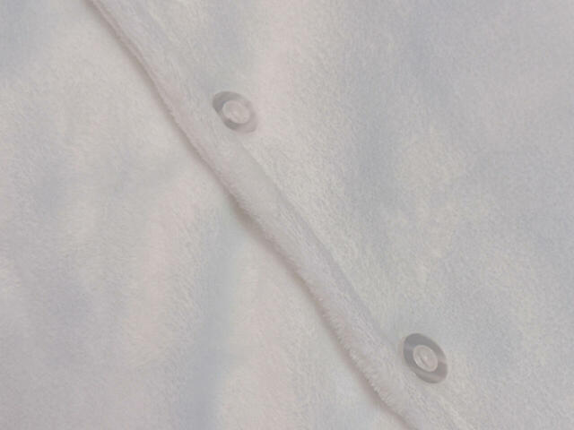 ボタンはクリアカラー