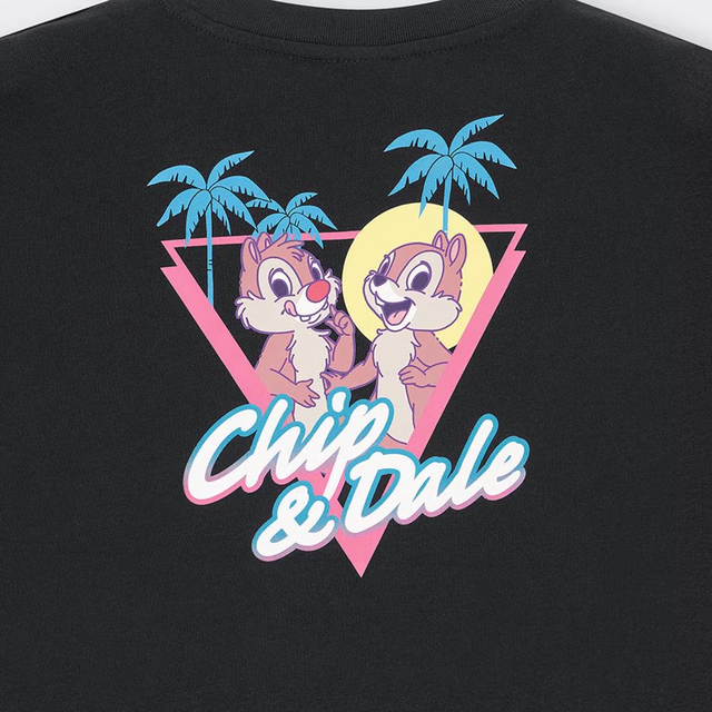 GU ディズニー GIRLSグラフィックT(半袖) ¥990