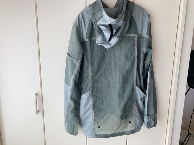 【ワークマン エアロガードステルスジャケット】「DIAGUARD」という防虫加工で虫が寄り付きにくく、くっついたとしてもすぐに離れていくそう