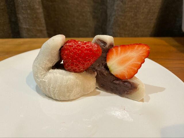 【シャトレーゼ　苺スイーツ】苺の大きさは一目瞭然！