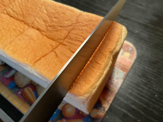 【銀座に志かわ 水にこだわる高級食パン】つい食べすぎてしまいそうな、優しい口当たり