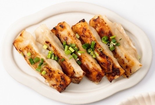 「【台湾味巴豆夭】台湾鍋貼(餃子)」<価格:5個入り 税込550円>【日本初上陸“台湾スイーツ”や人気の“台湾フード”が勢揃い!『你好!台湾展』大丸福岡天神店で初開催!】